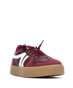 REFRESH TRAINERS IN BURGUNDY COLOUR 173111