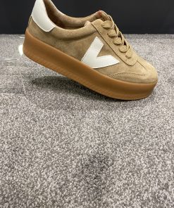 DRILLEYS EIGHTY FOUR TRAINERS IN DESERT SAND