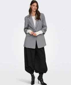 JDY ELIZA 3/4 SLEEVE BLAZER IN GREY
