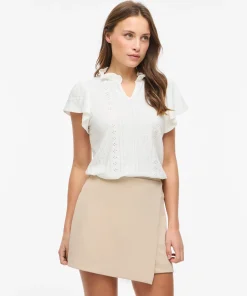 VILA POINTA V-NECK TOP IN WHITE