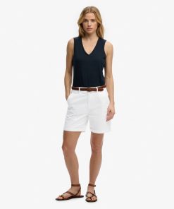 SUPERDRY CHINO SHORTS IN WHITE