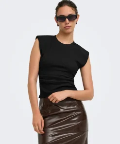ONLY DEBBIE TOP IN BLACK