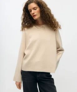 OBJECT REYNARD O-NECK PULLOVER IN SILVER GRAY