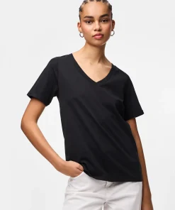 PIECES RIA V-NECK TEE IN BLACK